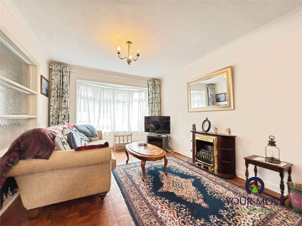 Property photo 2 of 13 Lounge