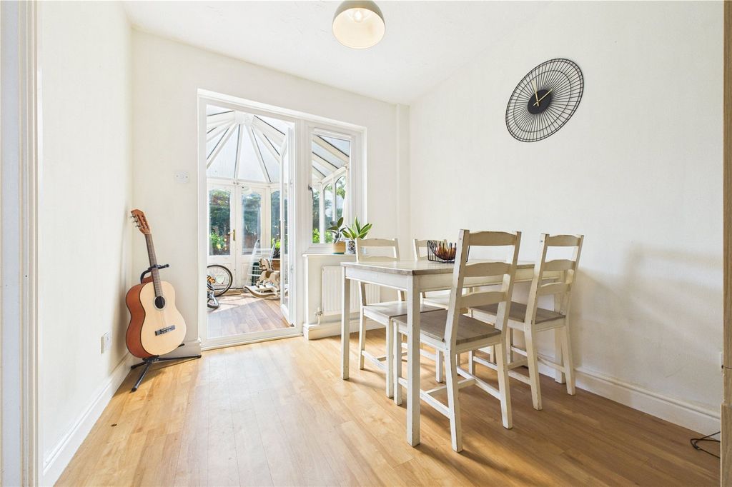 Property photo 3 of 16 Dining Room