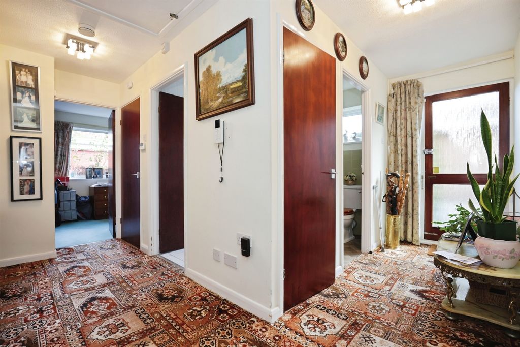 Property photo 3 of 15