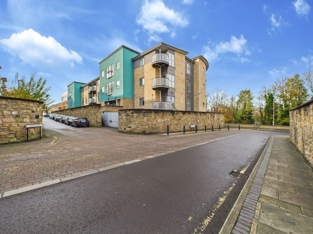 Property photo 1 of 9 External