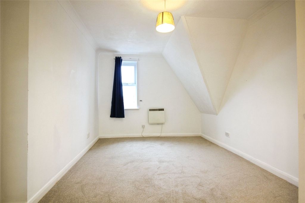 Property photo 3 of 6 Picture No. 14