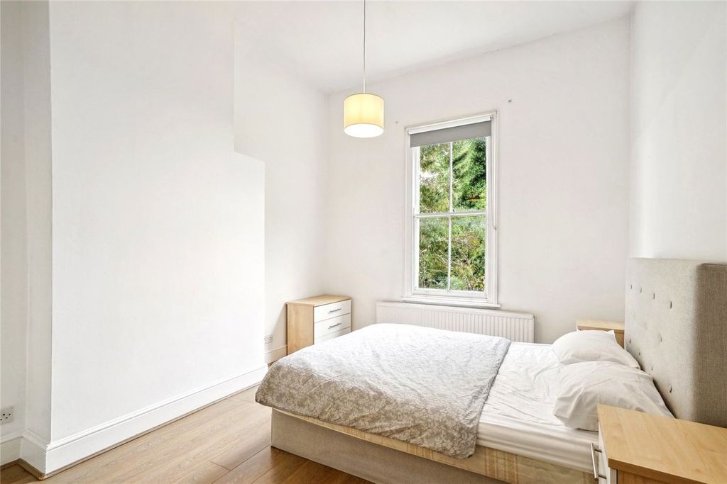 Property photo 3 of 6