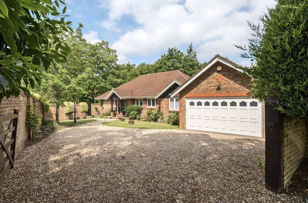 Property photo 1 of 24 1290760-18-682B18...