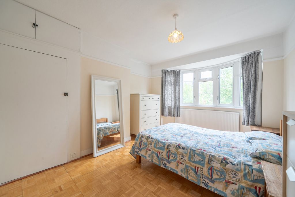 Property photo 2 of 19 1457870-14-6A01dc...