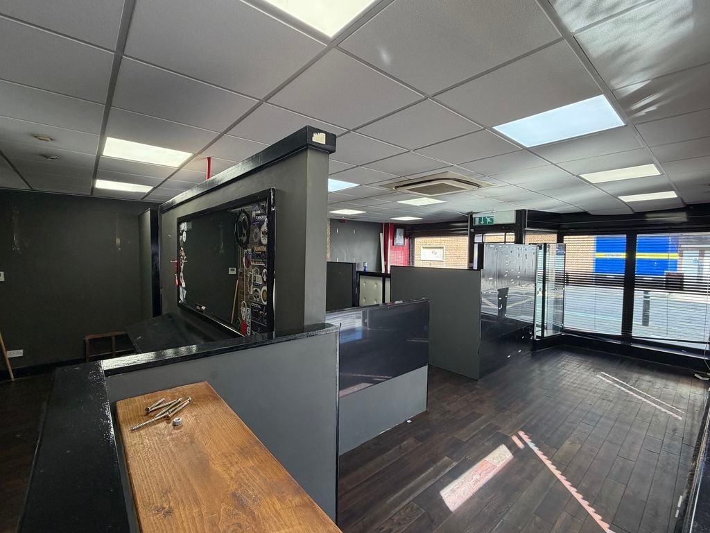 Property photo 2 of 11 Photo 4