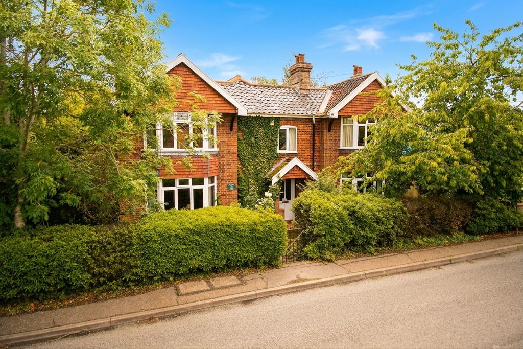 Property photo 1 of 30