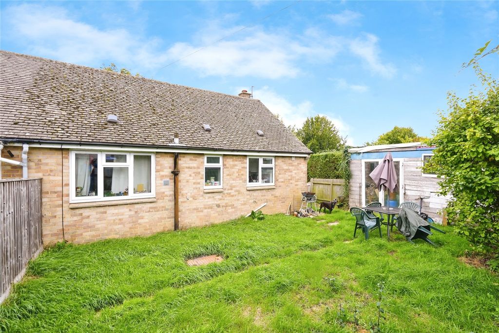 Property photo 3 of 6 Picture No. 05