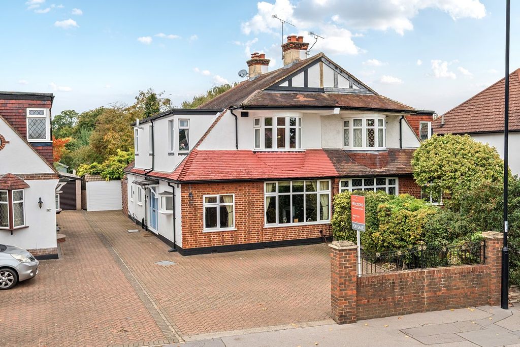 Property photo 1 of 22