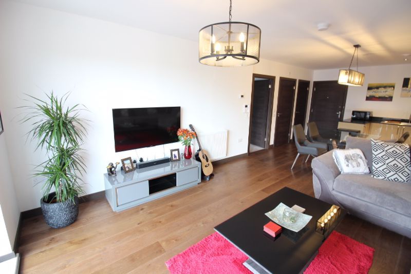 Property photo 3 of 9 Photo 5