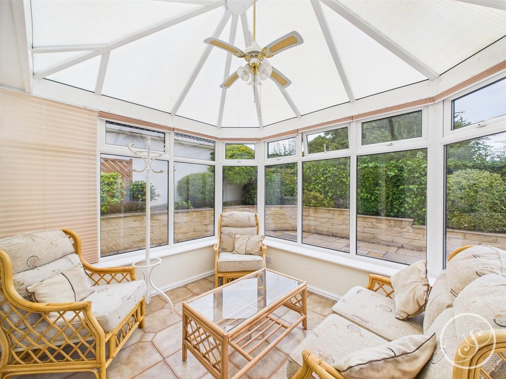 Property photo 3 of 29 Sunroom