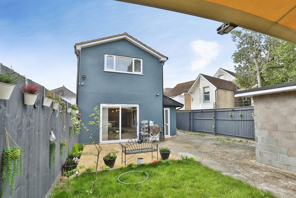 Property photo 2 of 20 Pbox-Img.Jpg