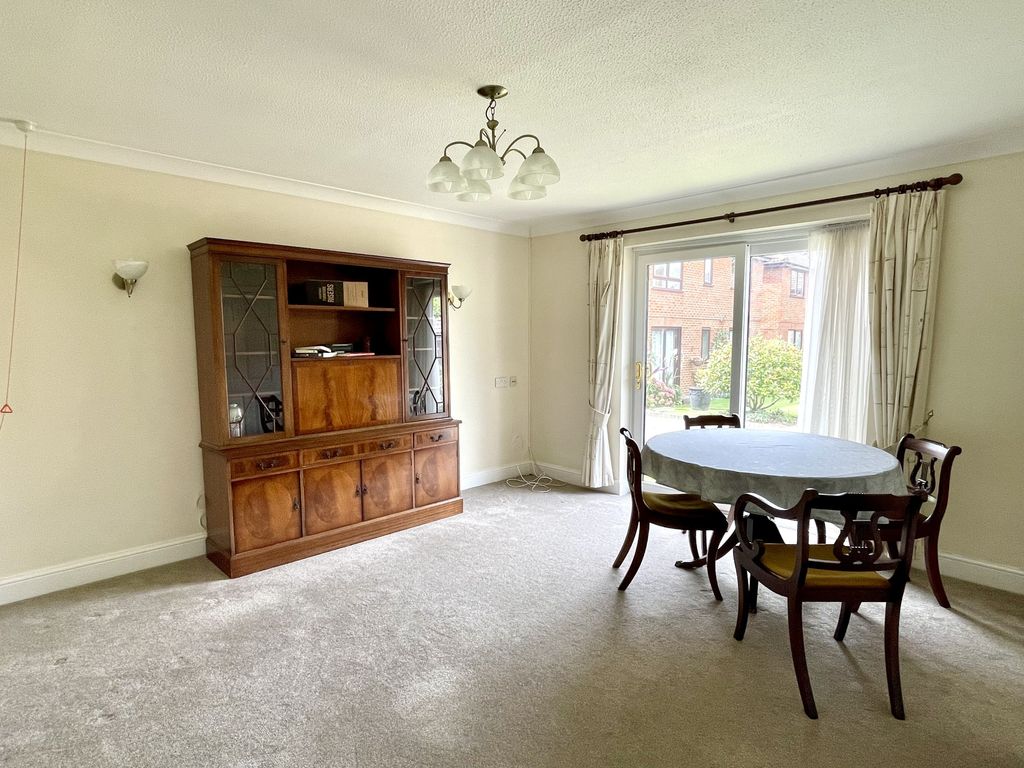 Property photo 3 of 10