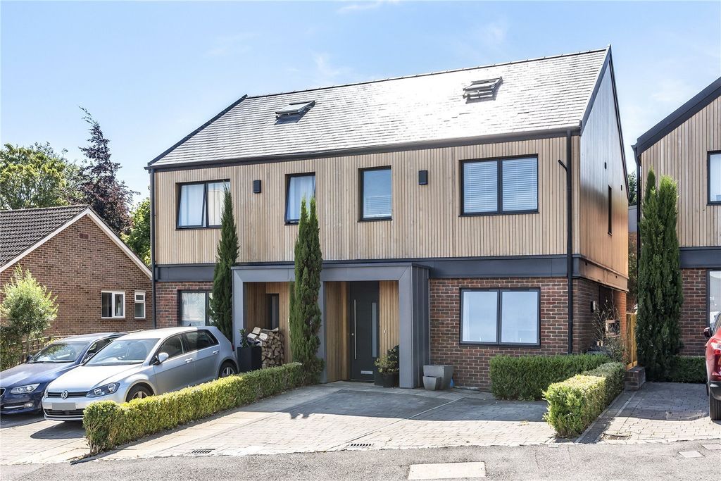 Property photo 1 of 12 Picture No. 23