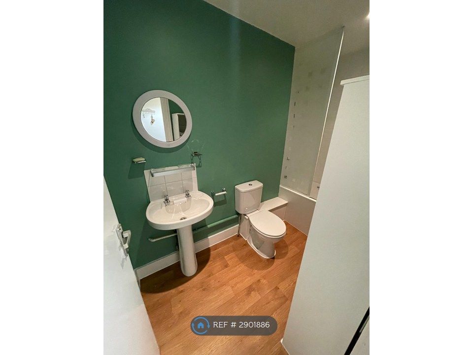 Property photo 3 of 5