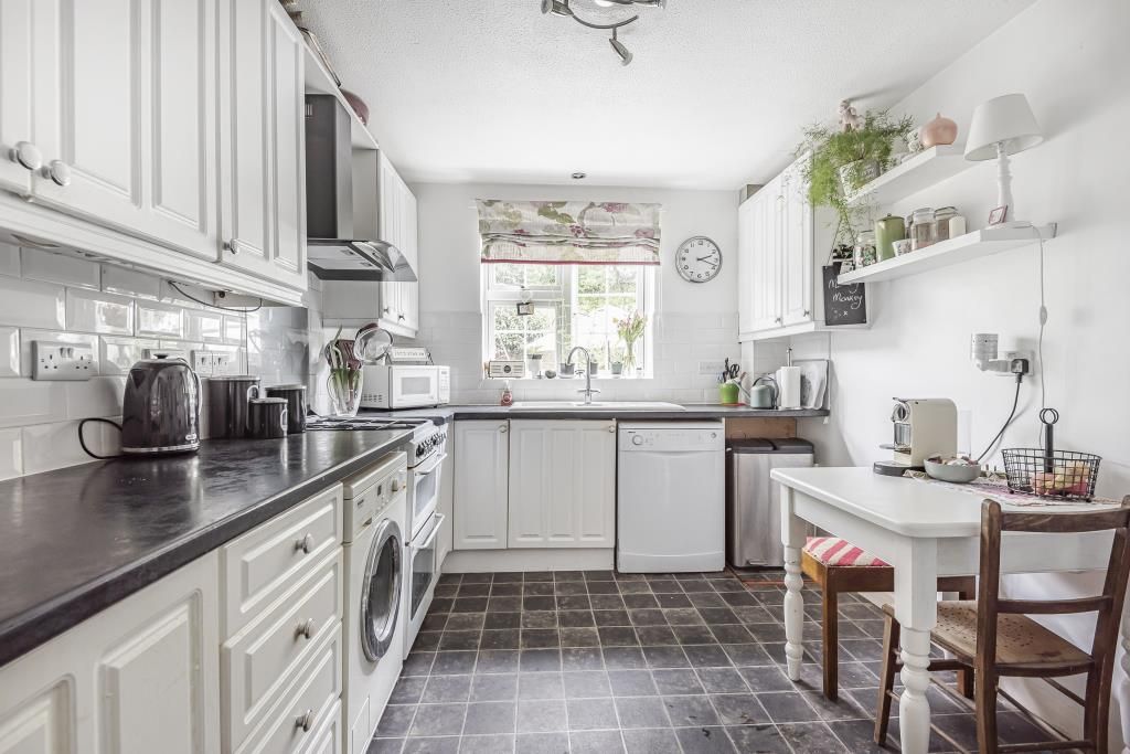 Property photo 3 of 11 Dining Area
