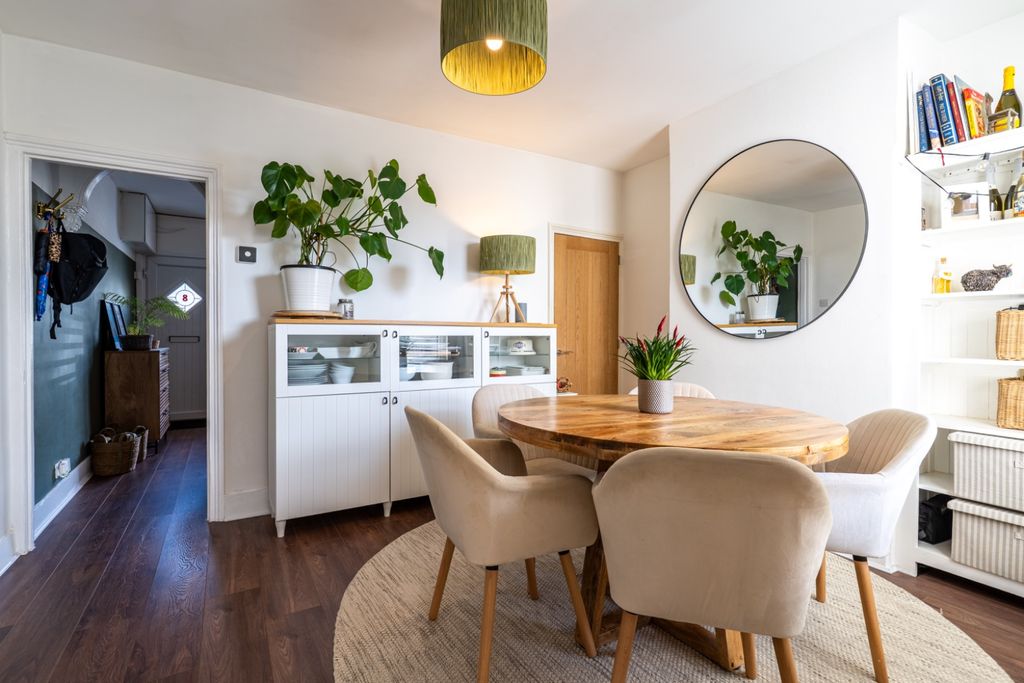 Property photo 3 of 22 5202995