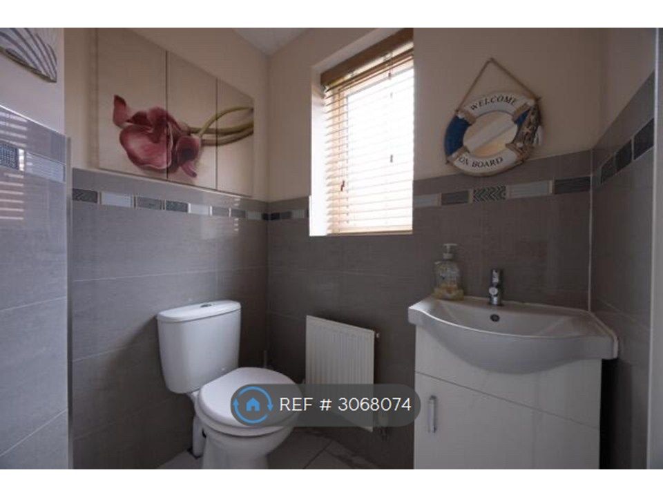 Property photo 3 of 23 Ground Floor Wc