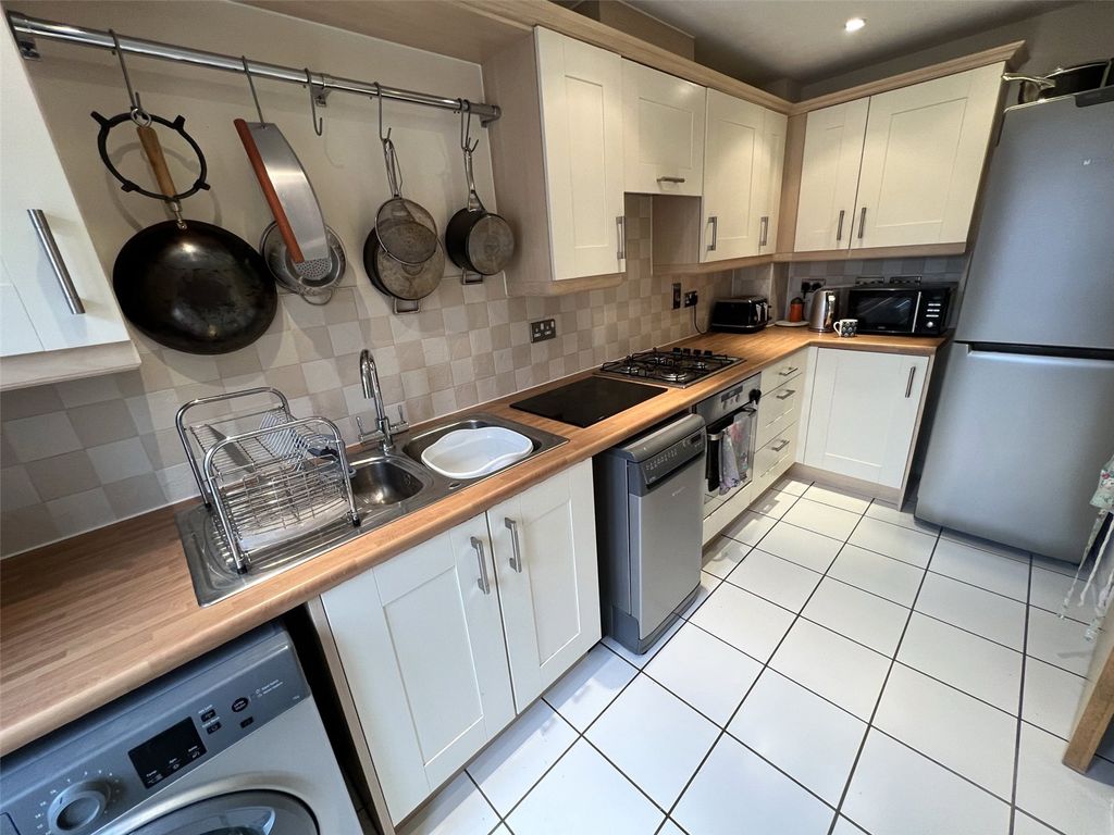 Property photo 3 of 12 Picture No. 40