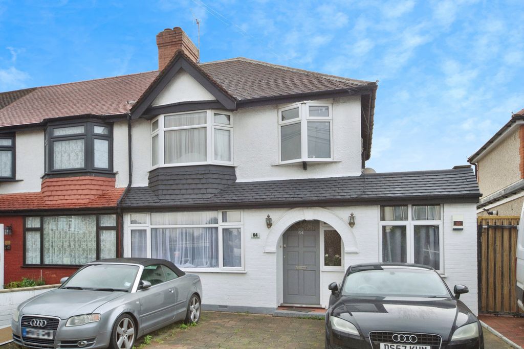 Property photo 1 of 32