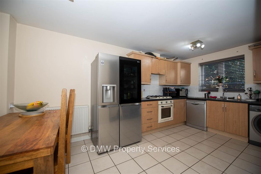 Property photo 2 of 16 Kitchen/Diner