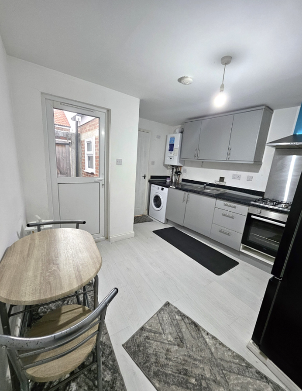 Property photo 2 of 5