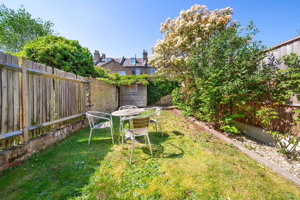 Property photo 2 of 13