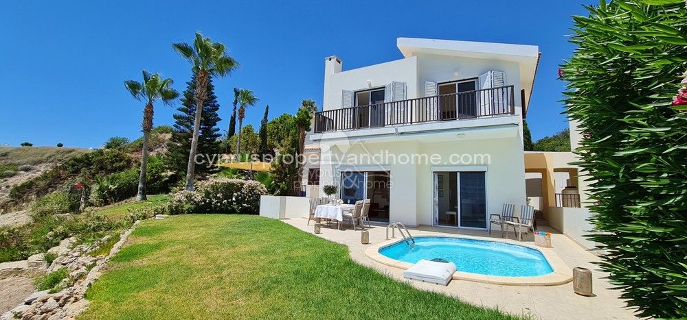 Property photo 2 of 66