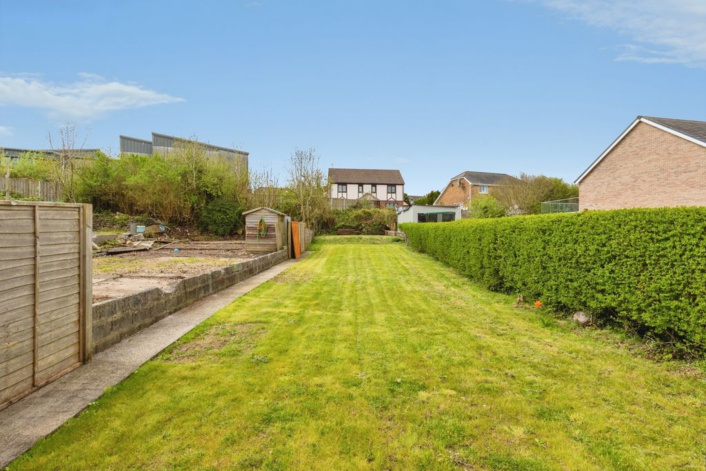 Property photo 3 of 24 Pbox-Img.Jpg