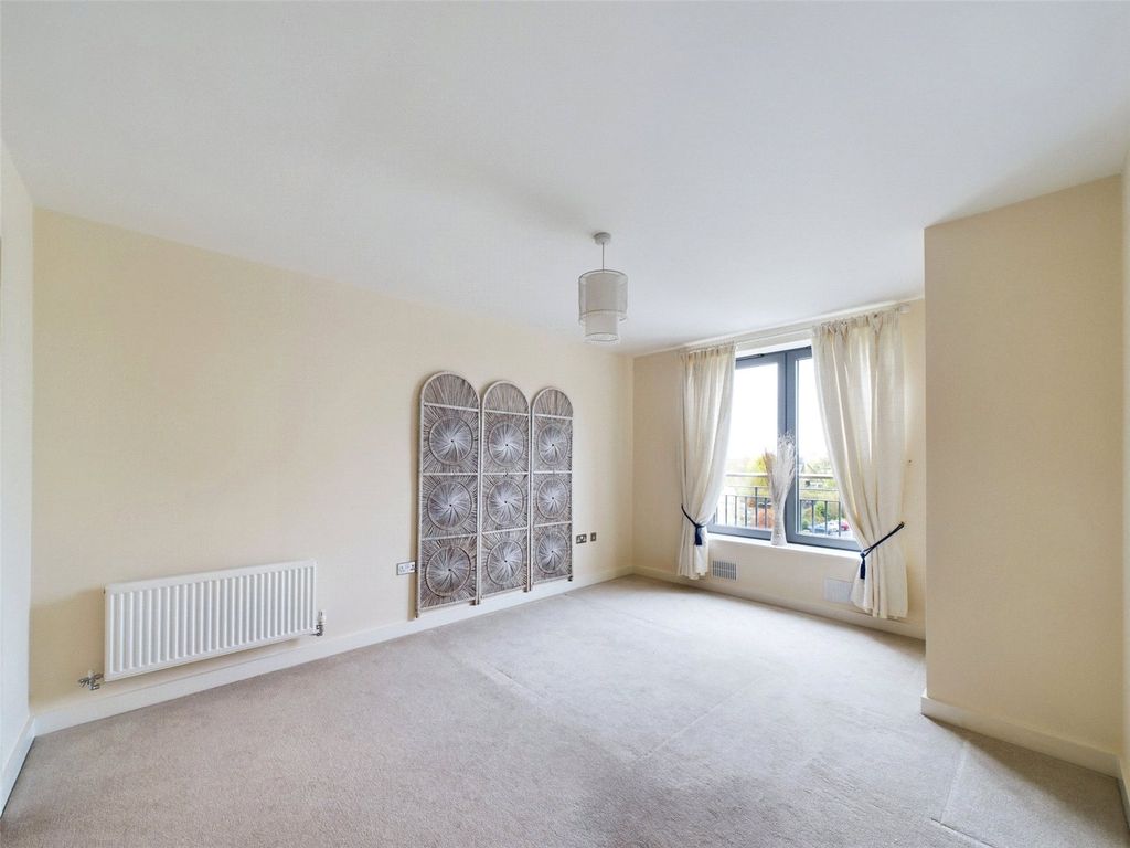 Property photo 3 of 18 Picture No. 08