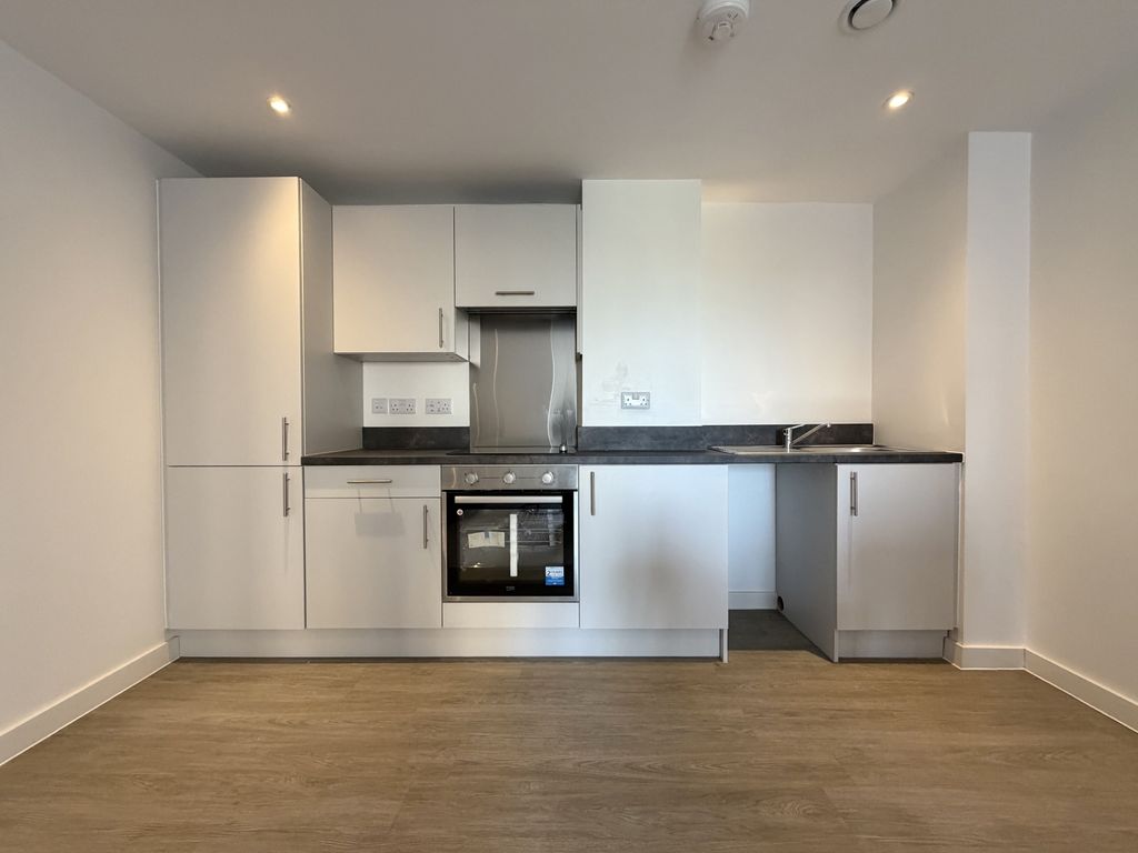 Property photo 2 of 15 Img_3877