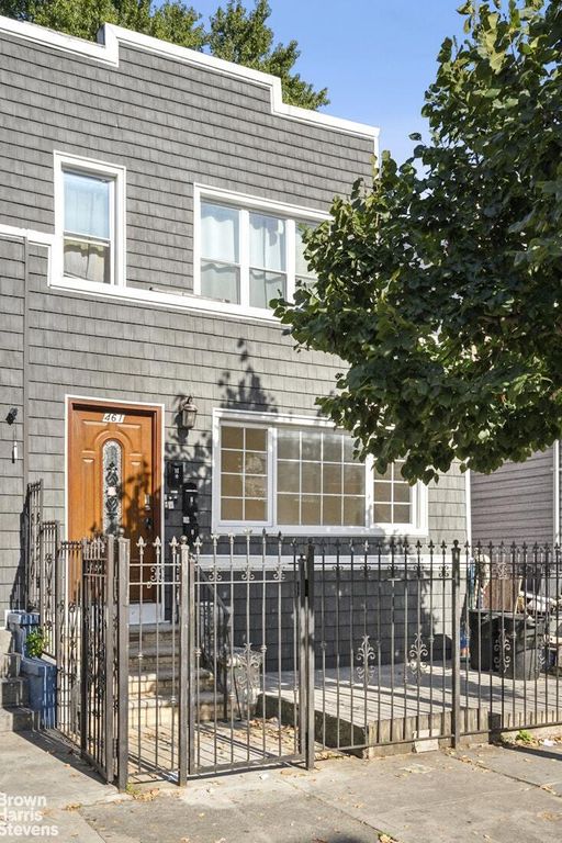 Property photo 1 of 18