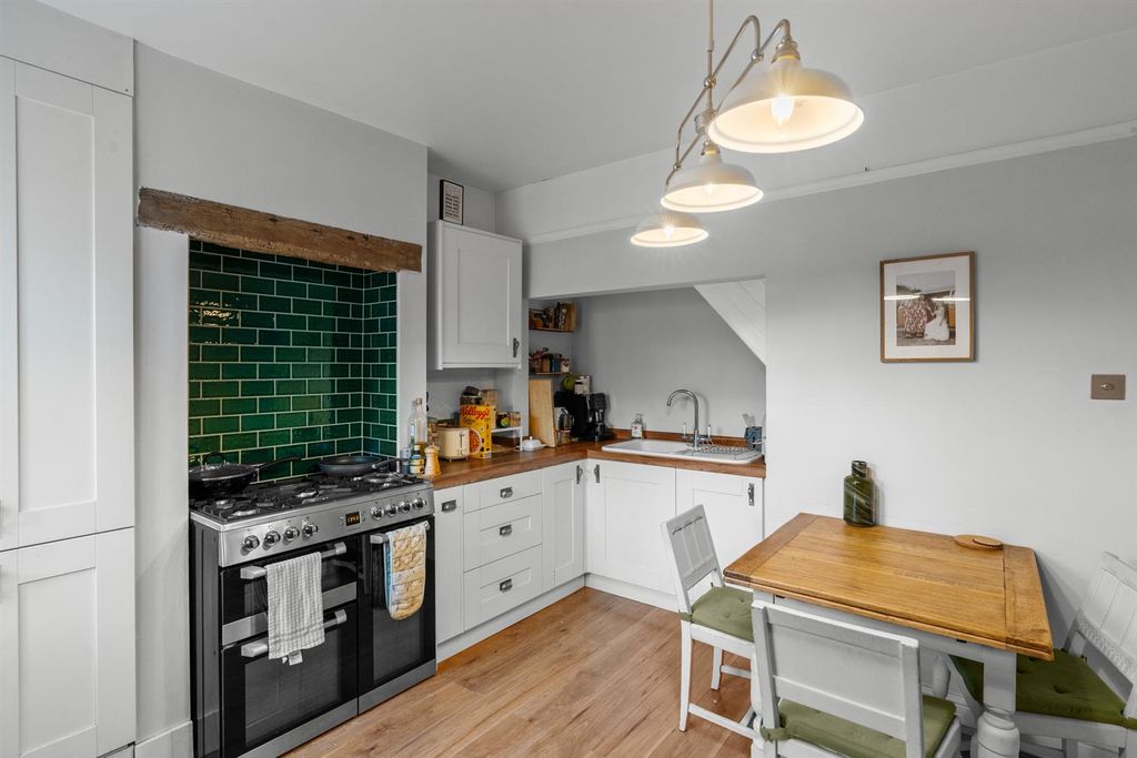 Property photo 3 of 18 26Gladstonest-011.Jpg