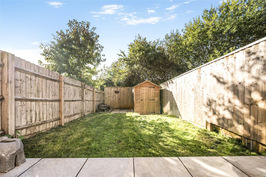 Property photo 3 of 15 Garden