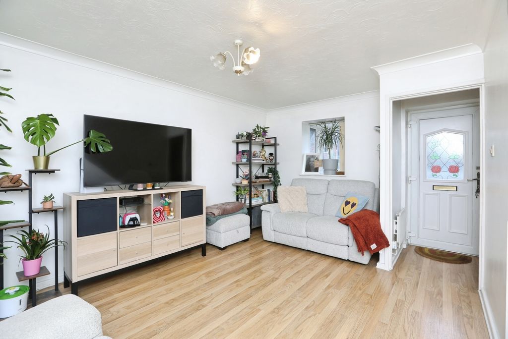 Property photo 2 of 13 Pbox-Img.Jpg