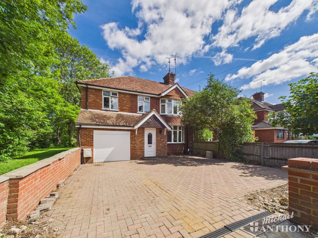Property photo 1 of 20 Cam03218G0-Pr1065-Still015