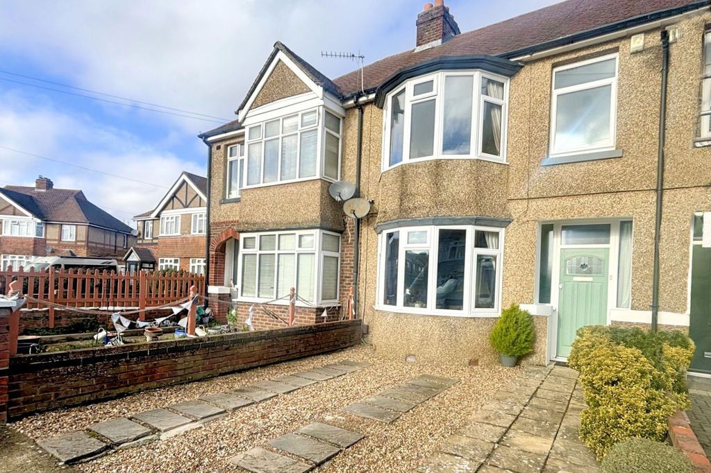 Property photo 1 of 17 Front