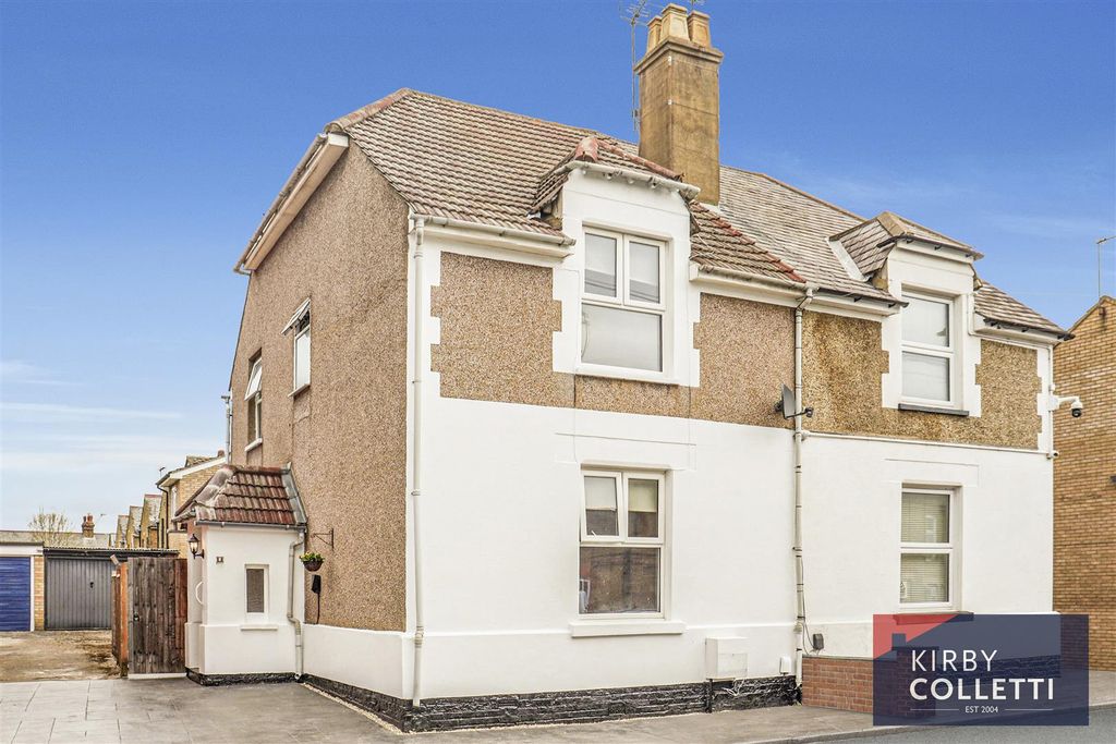 Property photo 1 of 21