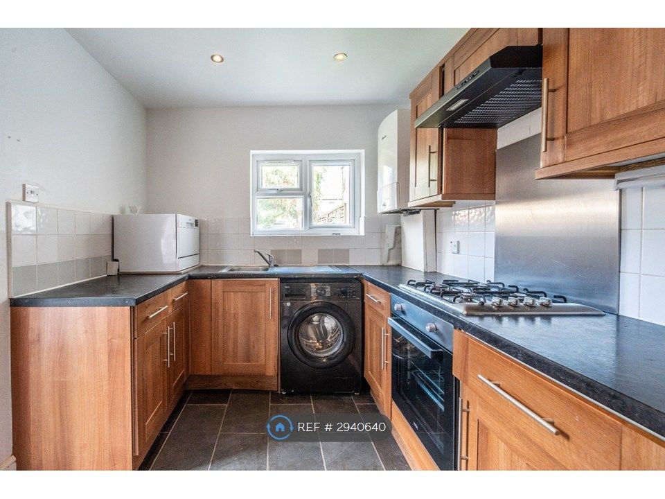 Property photo 3 of 26