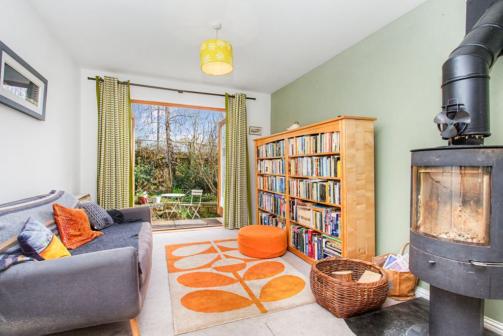 Property photo 2 of 12 Property Image 2