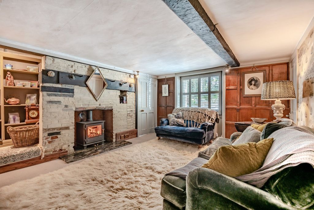 Property photo 3 of 20 Sitting Room
