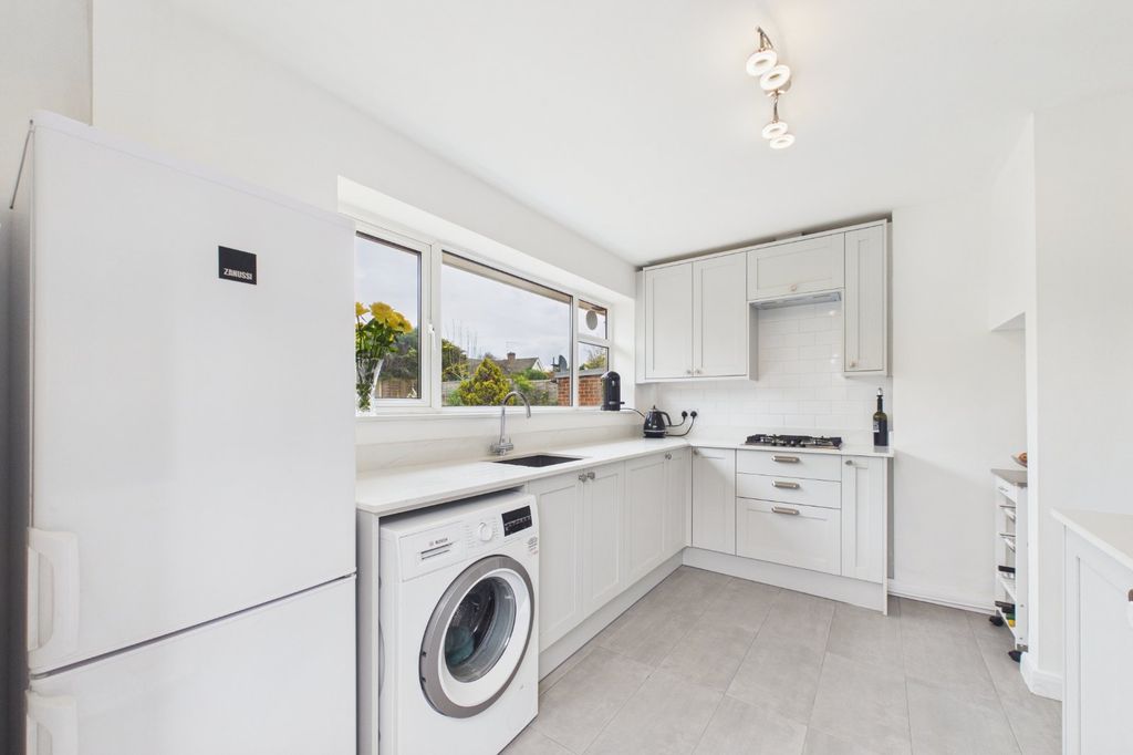 Property photo 3 of 10 Picture No. 17