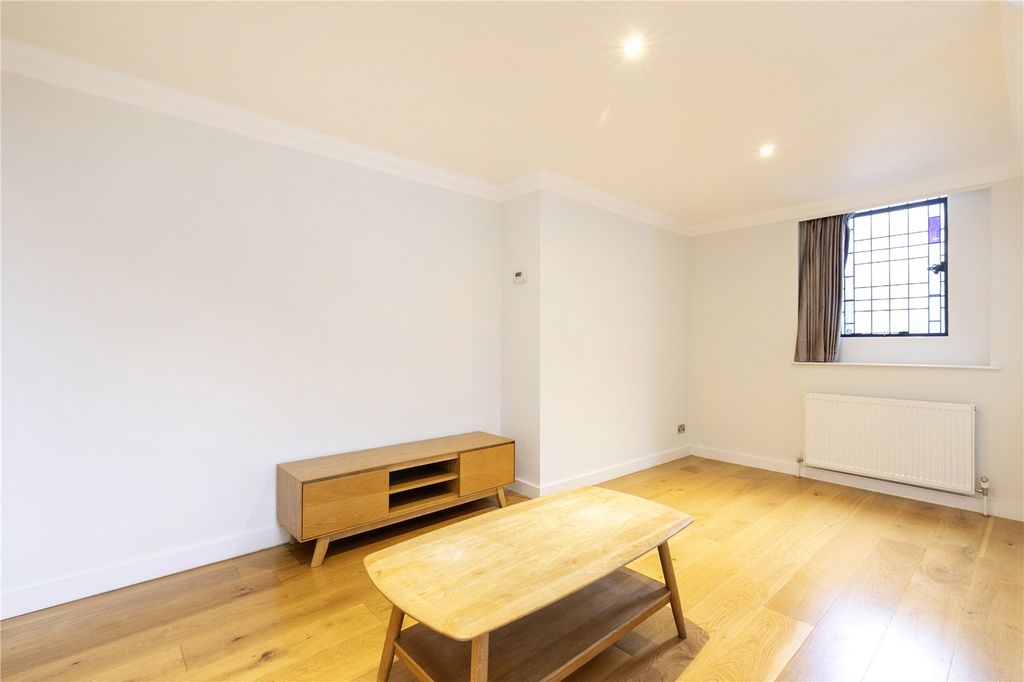 Property photo 2 of 17 Reception Room