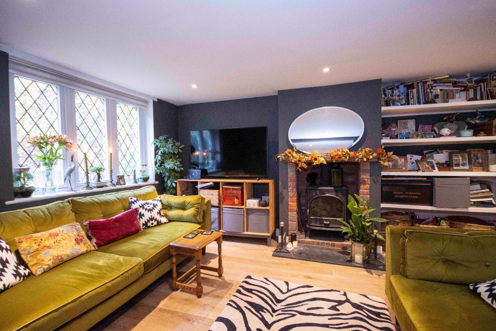 Property photo 2 of 11