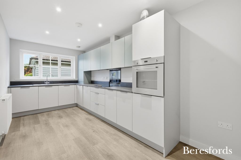 Property photo 3 of 15 Picture No. 05