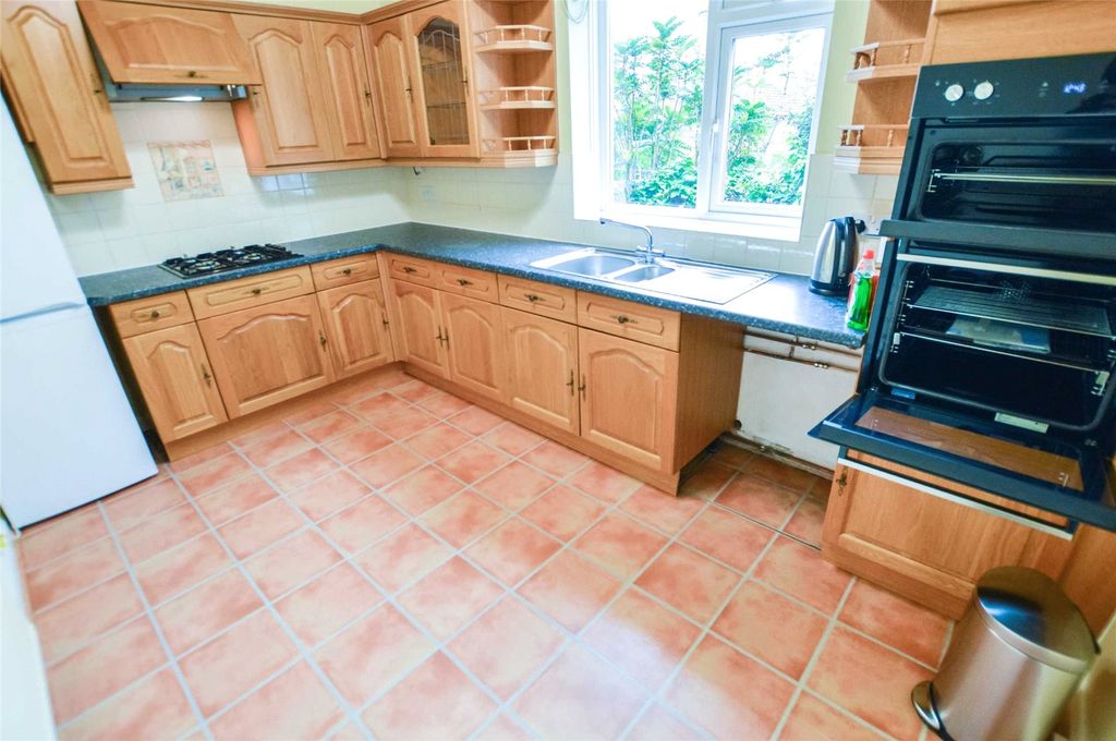 Property photo 3 of 8 Picture No. 04