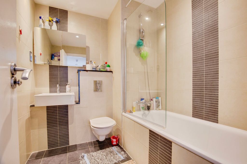 Property photo 3 of 20 842A4168Hdr