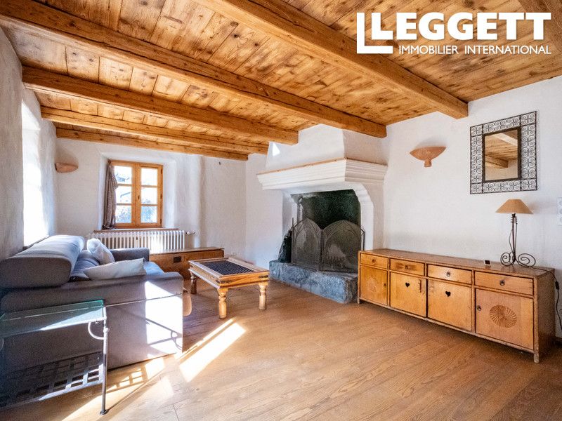 Property photo 3 of 10