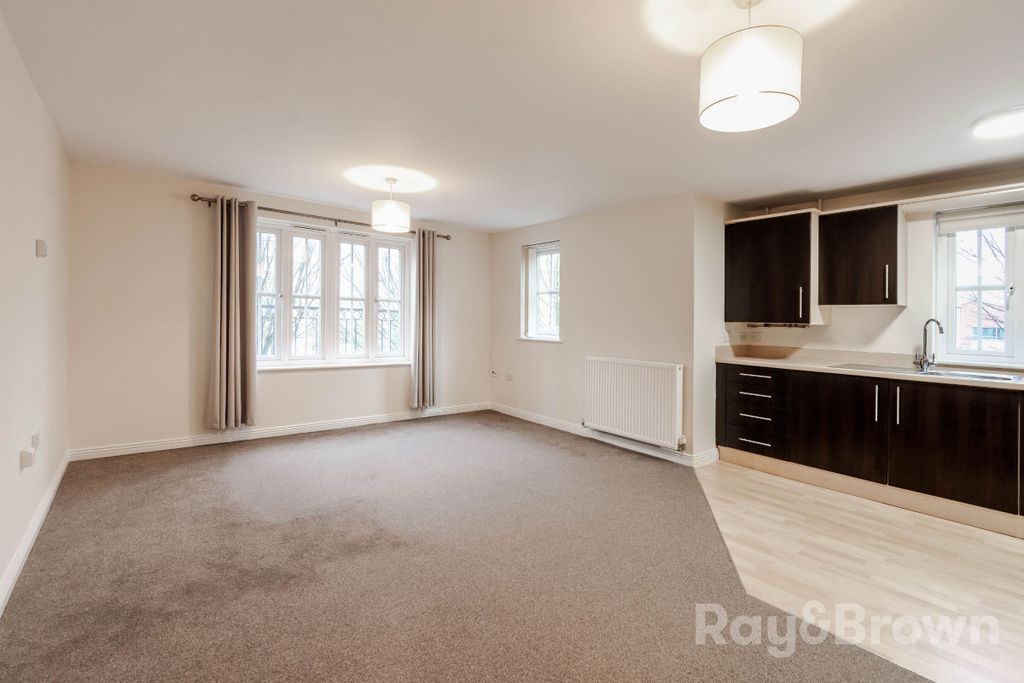 Property photo 1 of 27