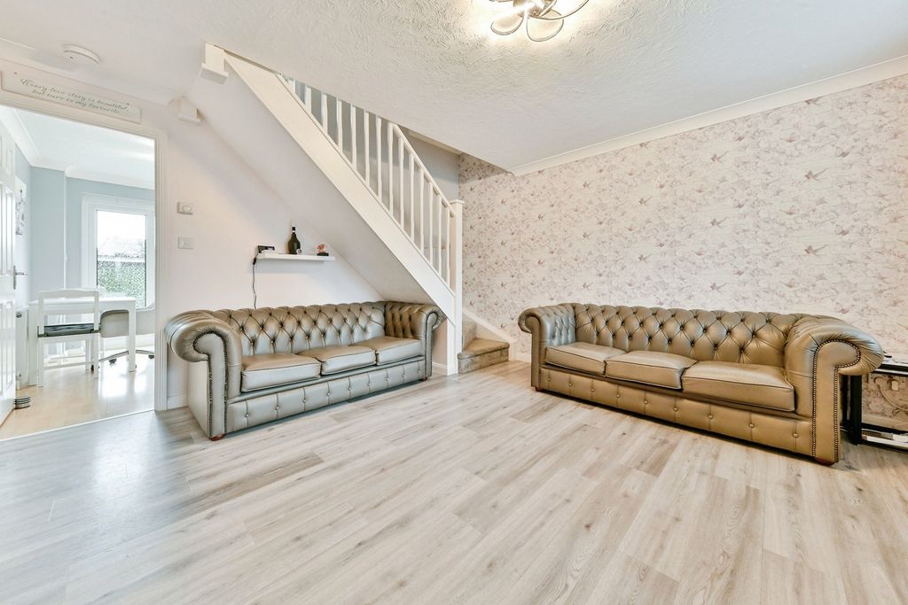 Property photo 2 of 18 Pbox-Img.Jpg