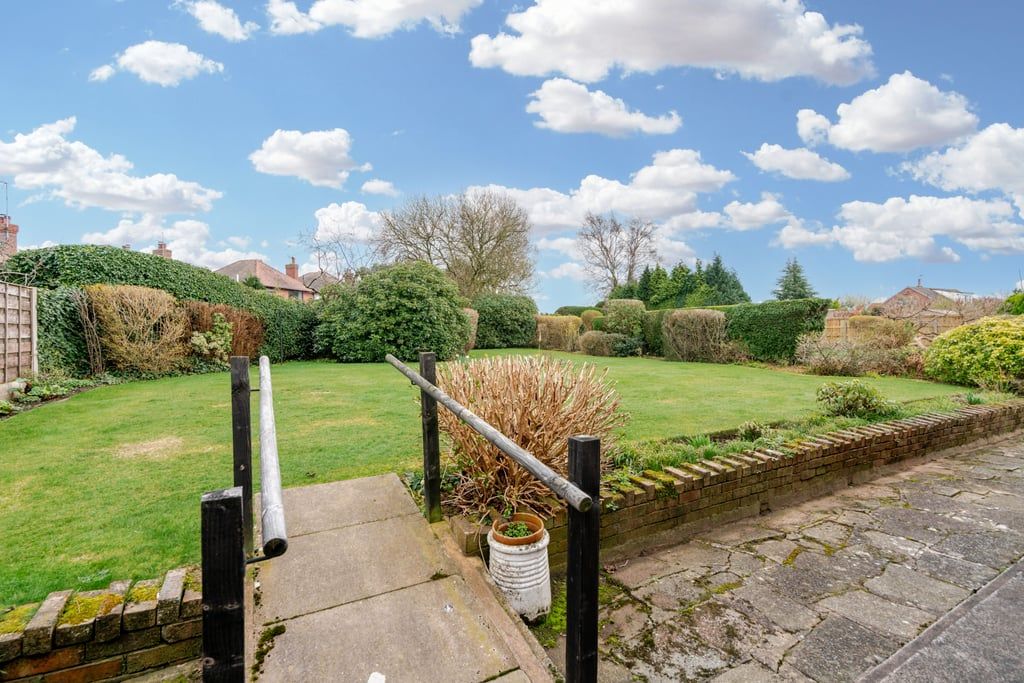 Property photo 2 of 28